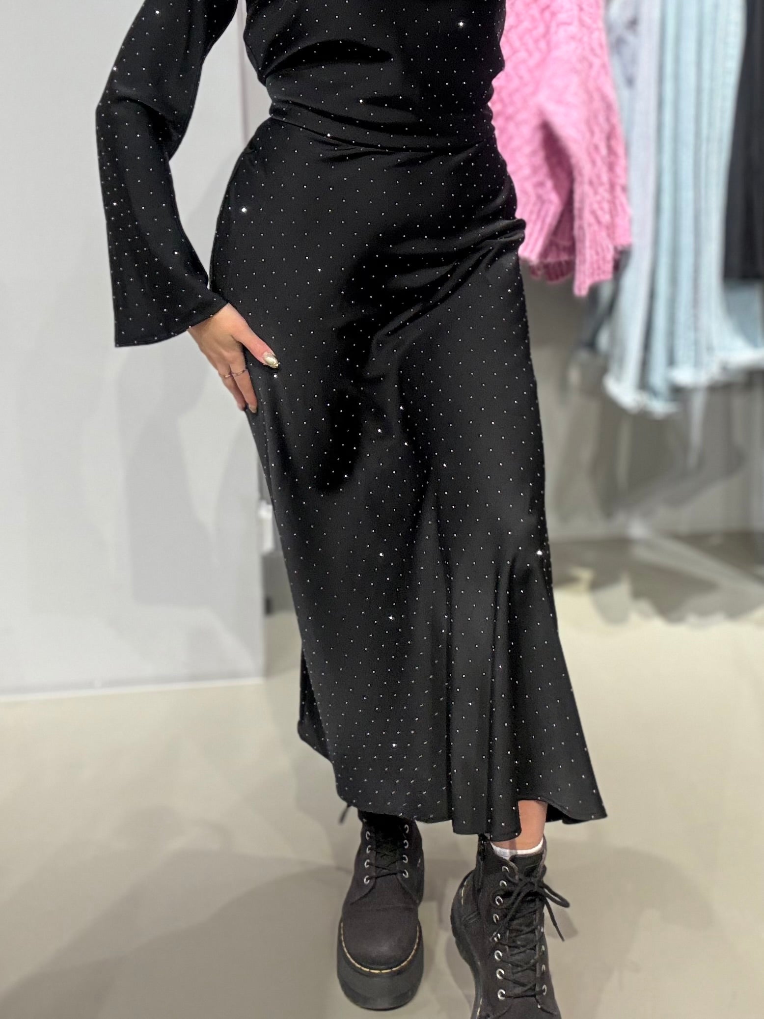 VIELLIE Midi Skirt - Black Beauty